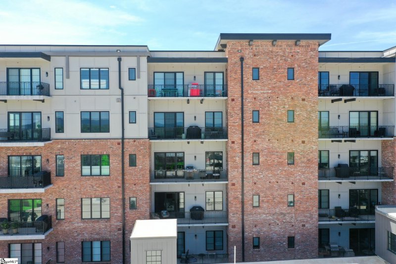 Property image 2 at 110 N Markley Street, Greenville, SC 29605