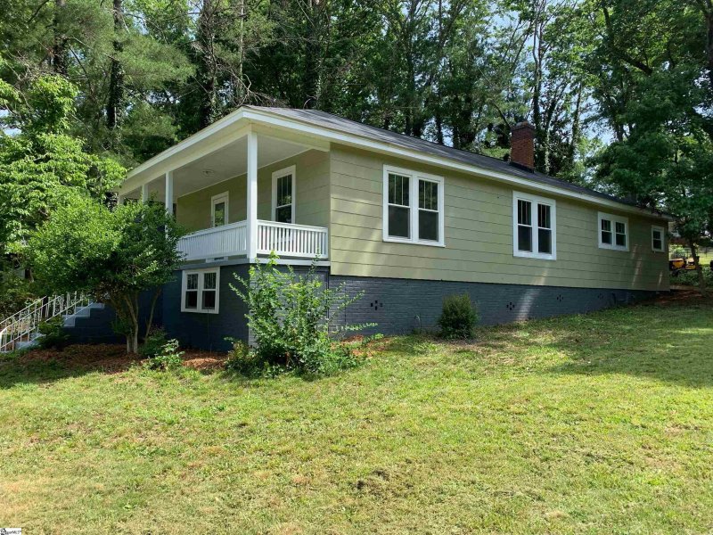 102 Shady Oaks Street