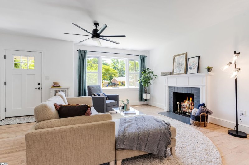 Property image 4 at 5 Bradley Boulevard, Greenville, SC 29609