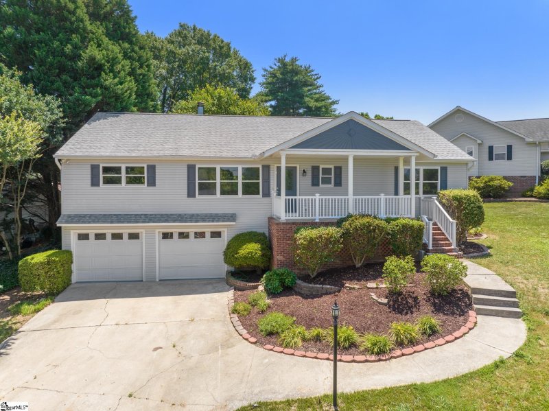 202 Kenilworth Drive