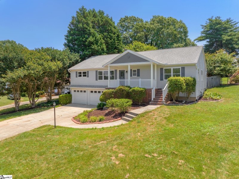 Property image 4 at 202 Kenilworth Drive, Greenville, SC 29615