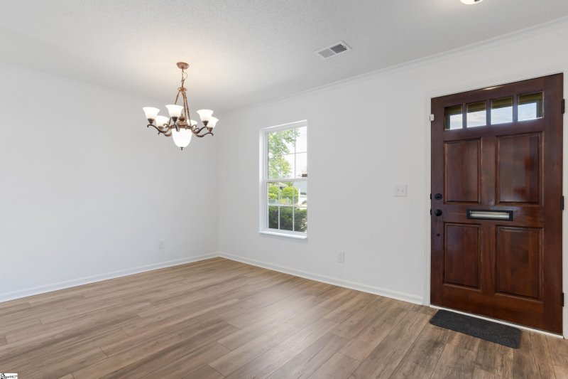 Property image 5 at 216 Seven Pines Court, Greer, SC 29651-3008