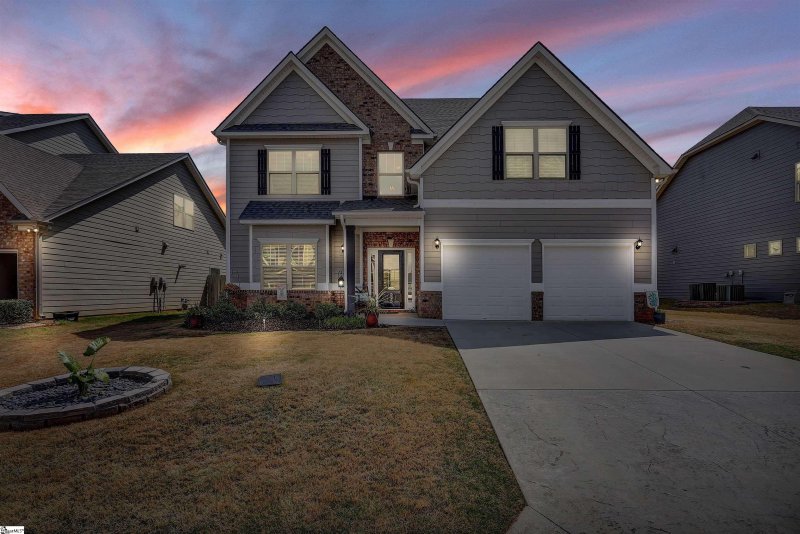 Property image 2 at 525 Grandon Road, Greer, SC 29651