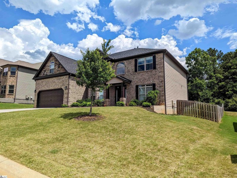 Property image 2 at 216 Ashcroft Lane, Simpsonville, SC 29681