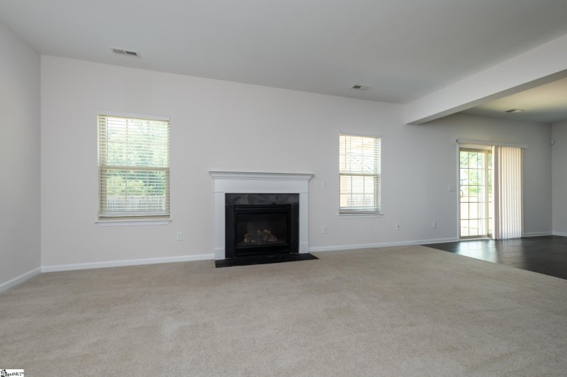 Property image 5 at 221 Waters Run Lane, Simpsonville, SC 29681