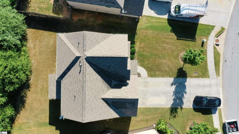 Property image 2 at 102 Deer Drive, Greenville, SC 29611