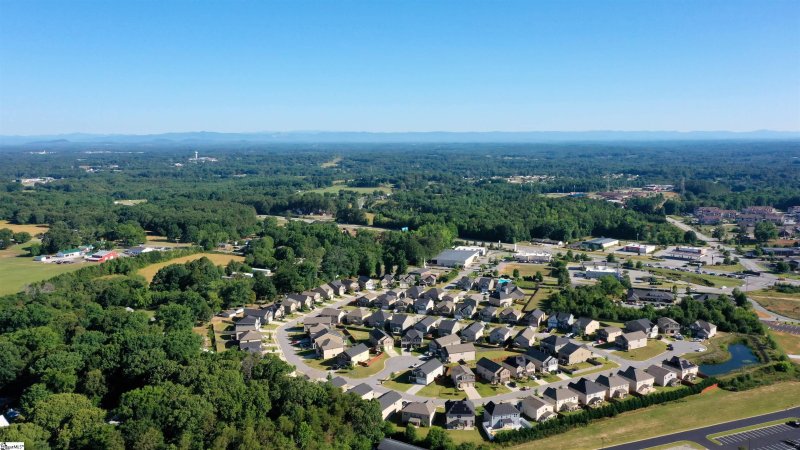 Property image 4 at 102 Deer Drive, Greenville, SC 29611