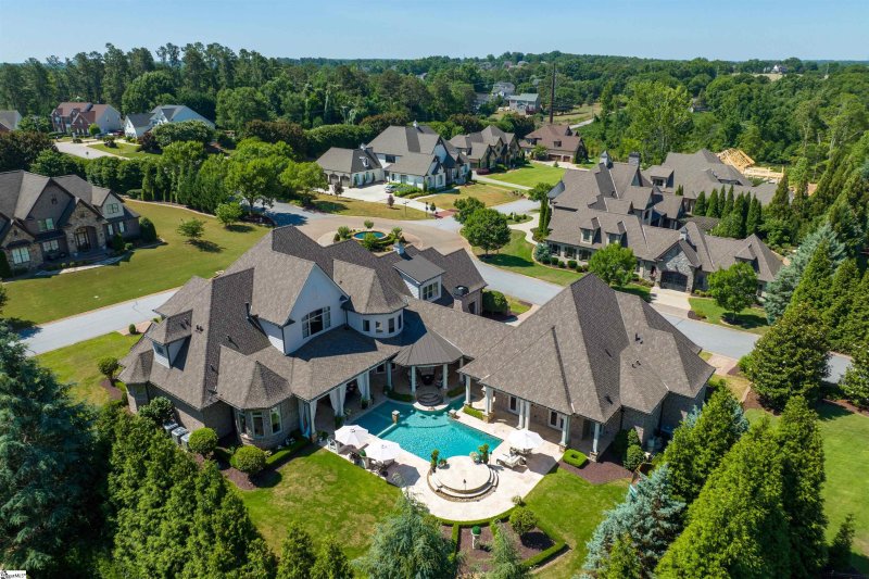 Property image 2 at 1 Calaverdi Court, Simpsonville, SC 29681