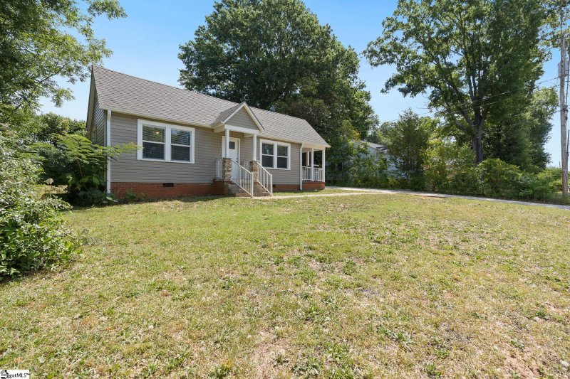 Property image 2 at 193 Sumter Street, Anderson, SC 29621-6028