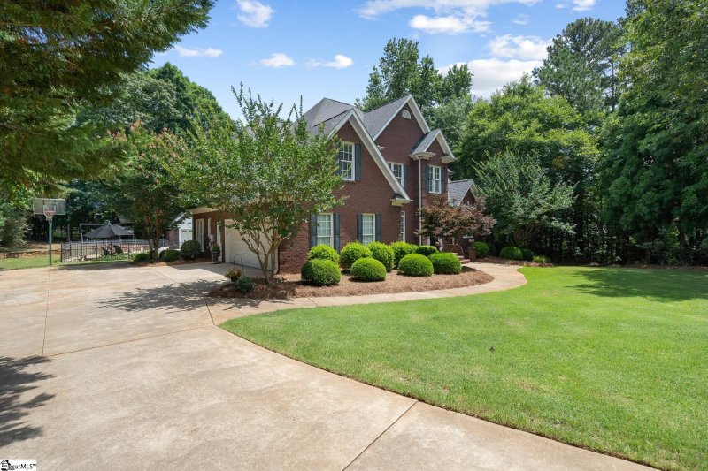 Property image 4 at 208 Claiborne Court, Spartanburg, SC 29301