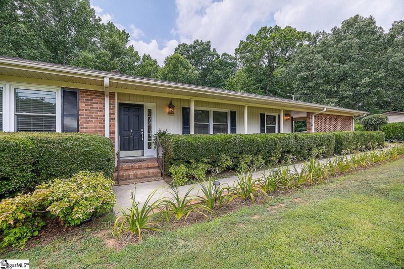 Property image 2 at 105 Elmhurst Road, Greenville, SC 29611