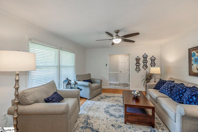Property image 4 at 105 Elmhurst Road, Greenville, SC 29611
