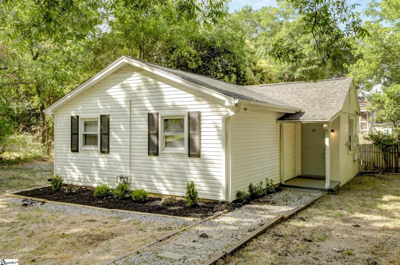 Property image 3 at 19 Adger Street, Greenville, SC 29605