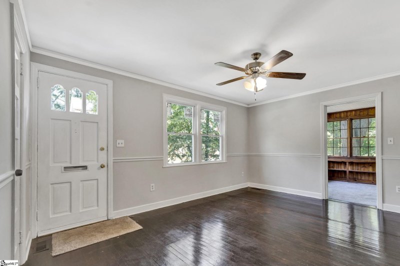 Property image 5 at 272 S High Point Road, Spartanburg, SC 29301-3058