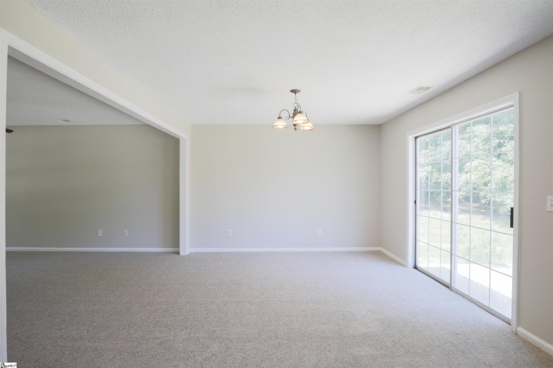 Property image 3 at 6 Sophia Court, Fountain Inn, SC 29644