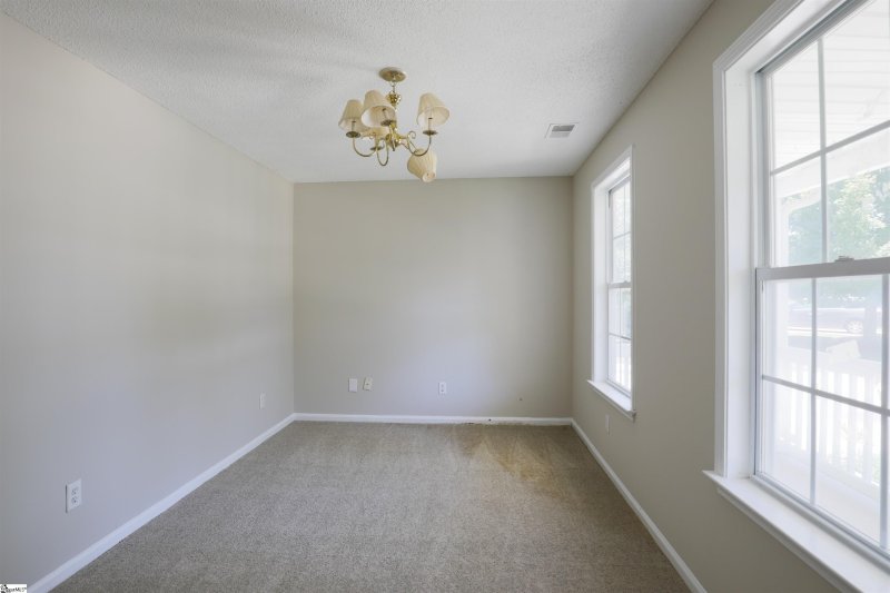 Property image 5 at 6 Sophia Court, Fountain Inn, SC 29644
