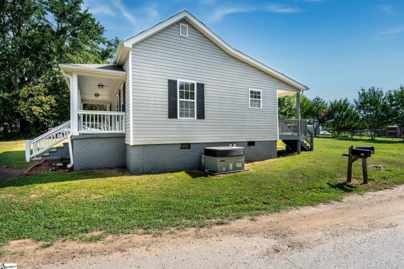 Property image 4 at 317 W. Beattie Street, Liberty, SC 29657-141