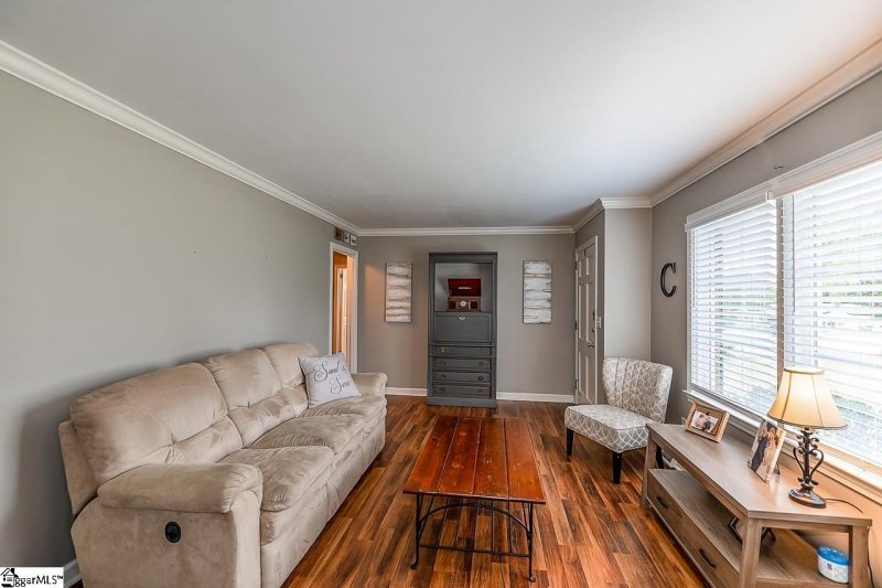 Property image 4 at 12 Shrevewood Drive, Taylors, SC 29687