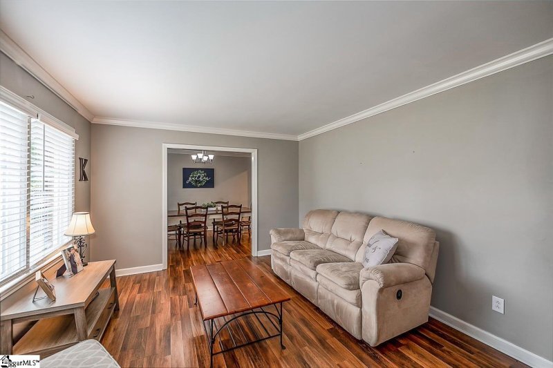 Property image 5 at 12 Shrevewood Drive, Taylors, SC 29687