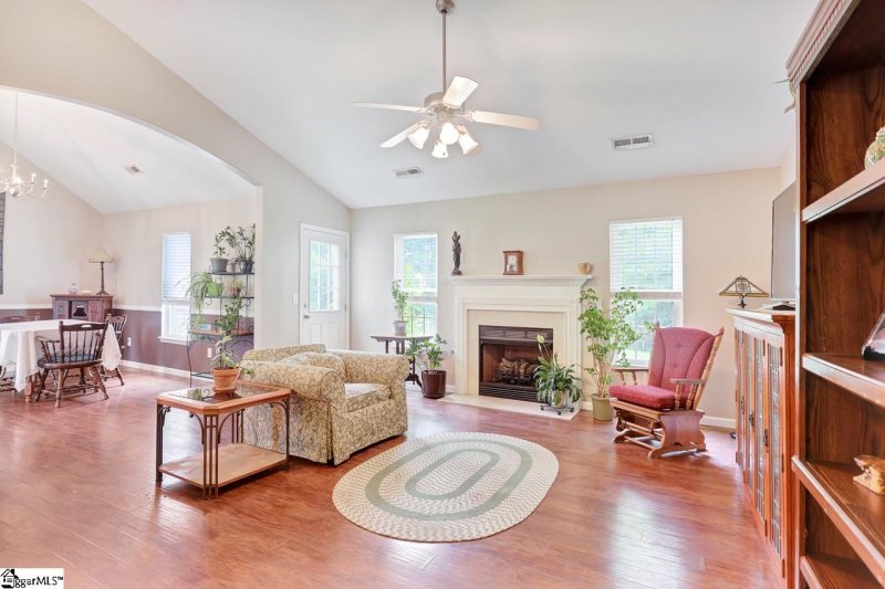 Property image 3 at 240 Springfield Circle, Easley, SC 29642