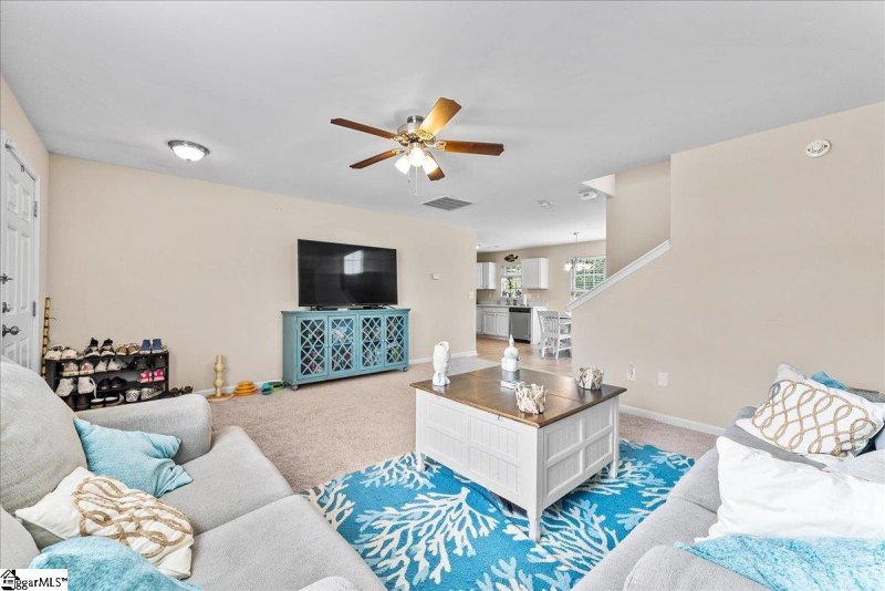 Property image 3 at 3 Lynbrook Court, Greenville, SC 29607