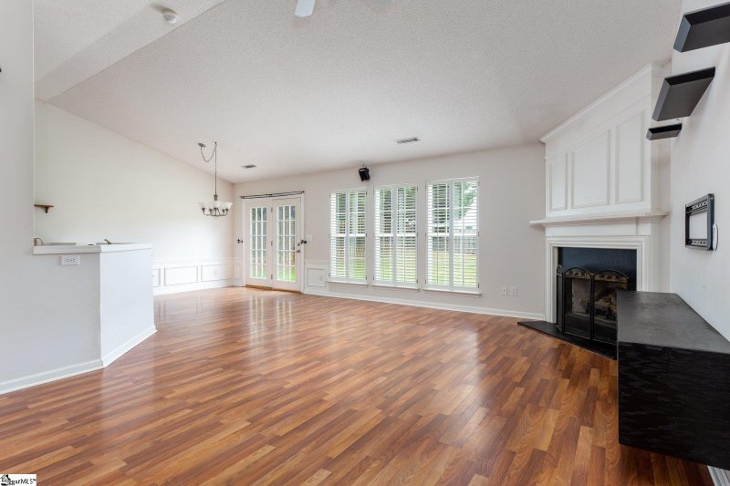 Property image 5 at 9 Hunterdon Court, Simpsonville, SC 29680