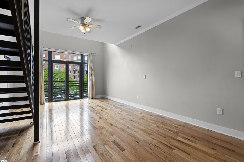 Property image 4 at 224 S Laurens Street, Greenville, SC 29601