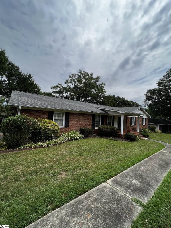 Property image 5 at 115 Churchill Avenue, Greer, SC 29651-1454