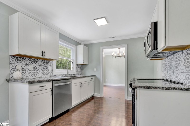 Property image 3 at 306 Brown Road, Simpsonville, SC 29681