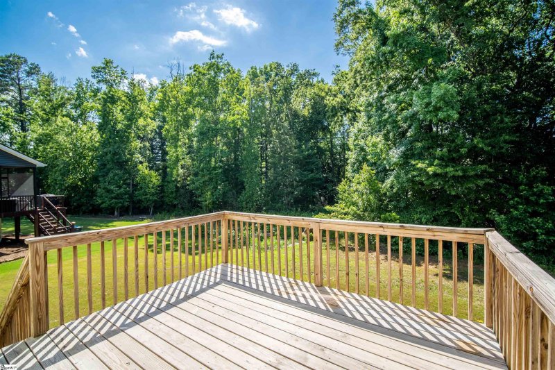 Property image 4 at 310 Hampton Farms Trail, Greenville, SC 29617