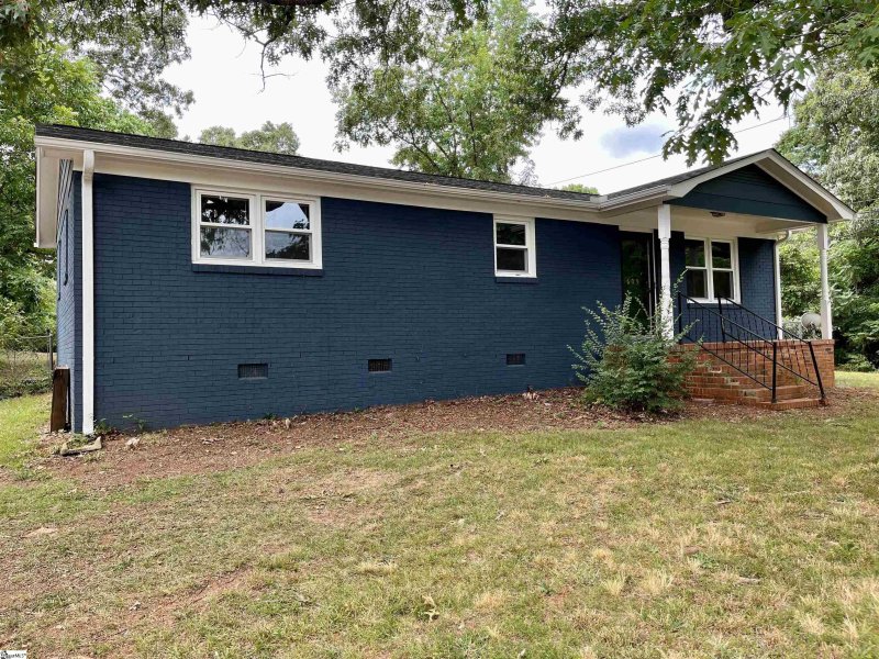 Property image 2 at 609 Kenmore Drive, Piedmont, SC 29673