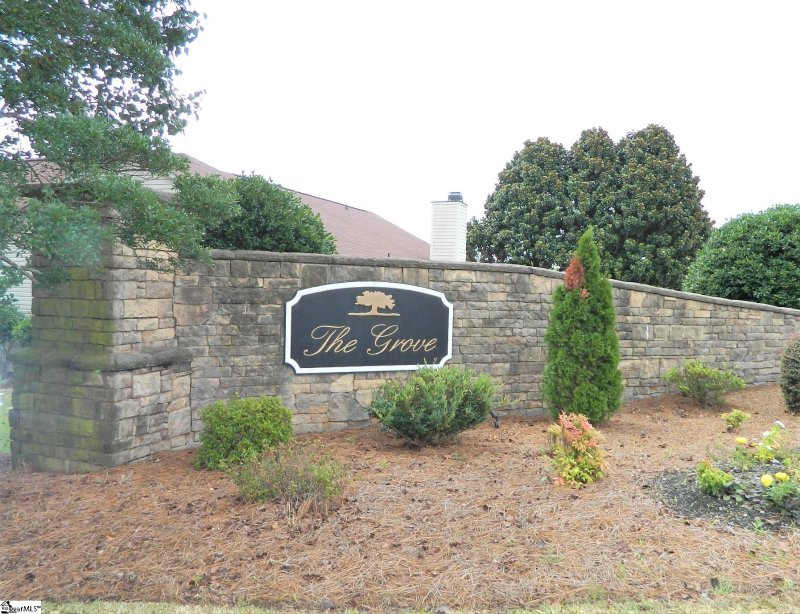 Property image 2 at 15 Appleton Lane, Mauldin, SC 29662