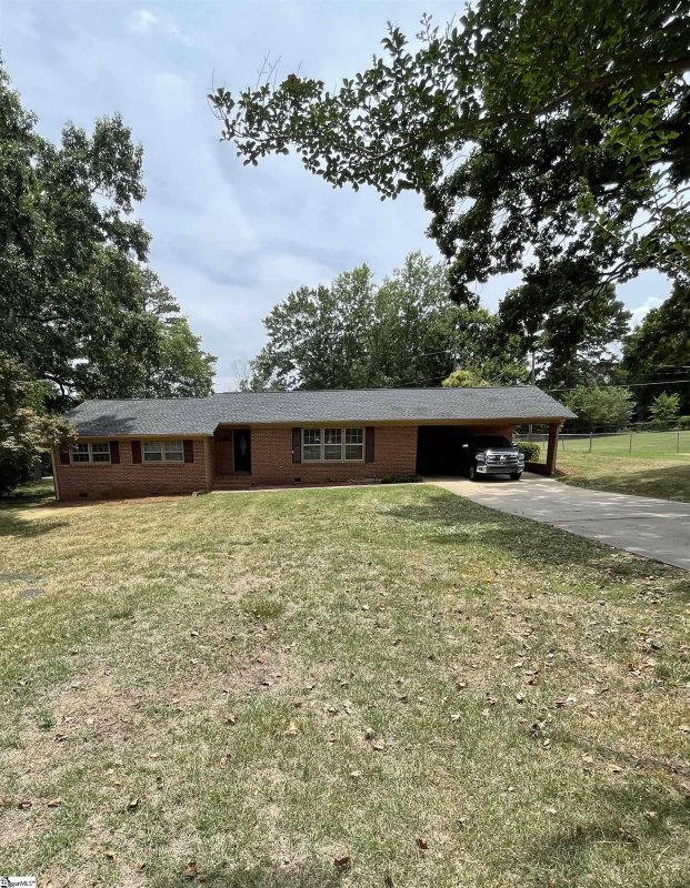 Property image 2 at 4240 Chaffee Road, Spartanburg, SC 29301