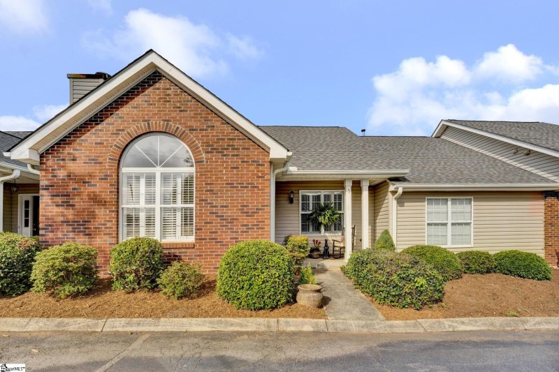 3 Riverside Towne Circle