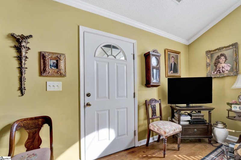 Property image 4 at 3 Riverside Towne Circle, Greer, SC 29650