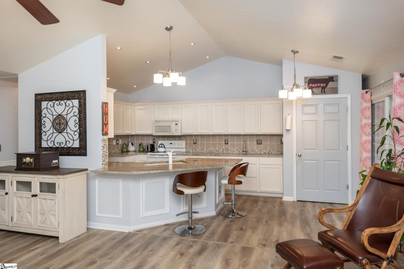 Property image 5 at 508 Carey Drive, Greer, SC 29651