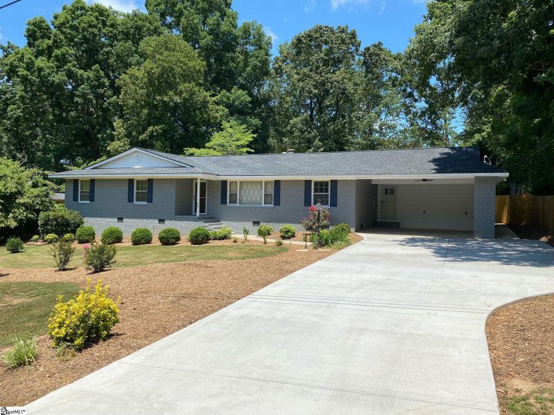 Property image 3 at 4 Wayne Drive, Taylors, SC 29687