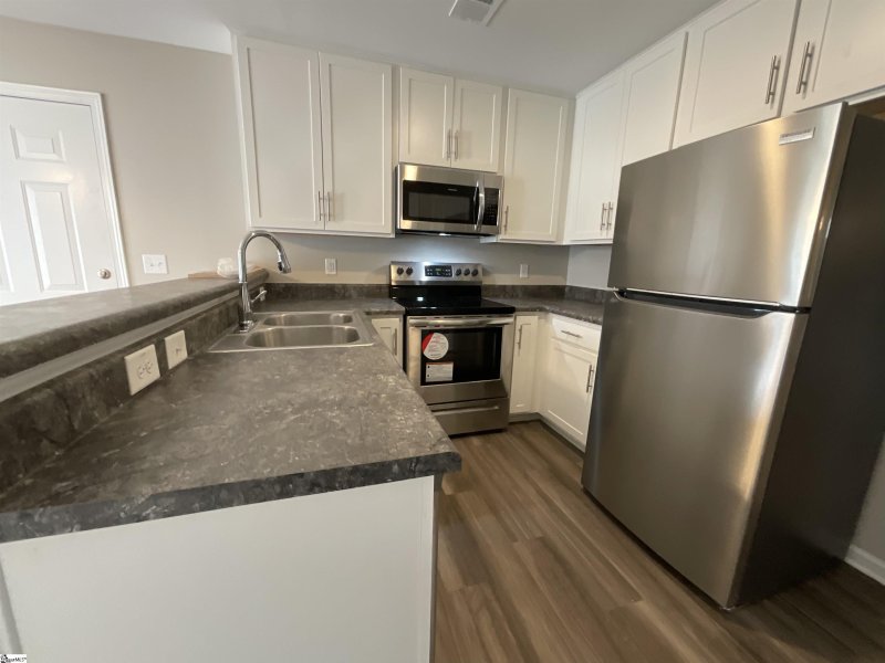 Property image 4 at 110 Walcott Street, Greenville, SC 29609