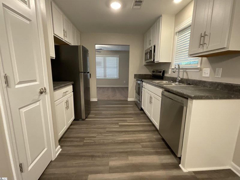 Property image 3 at 104 Scott Street, Greenville, SC 29606