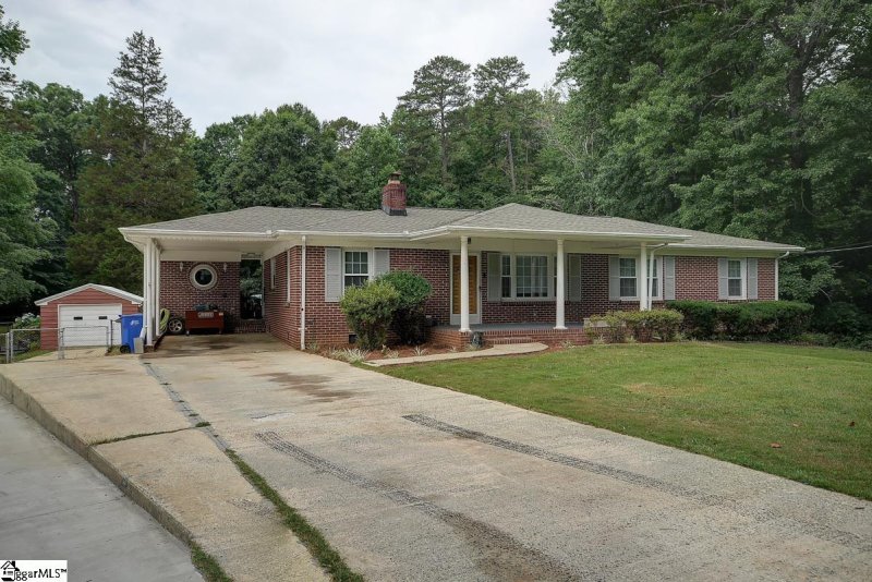 Property image 2 at 208 S Wingate Road, Greenville, SC 29605