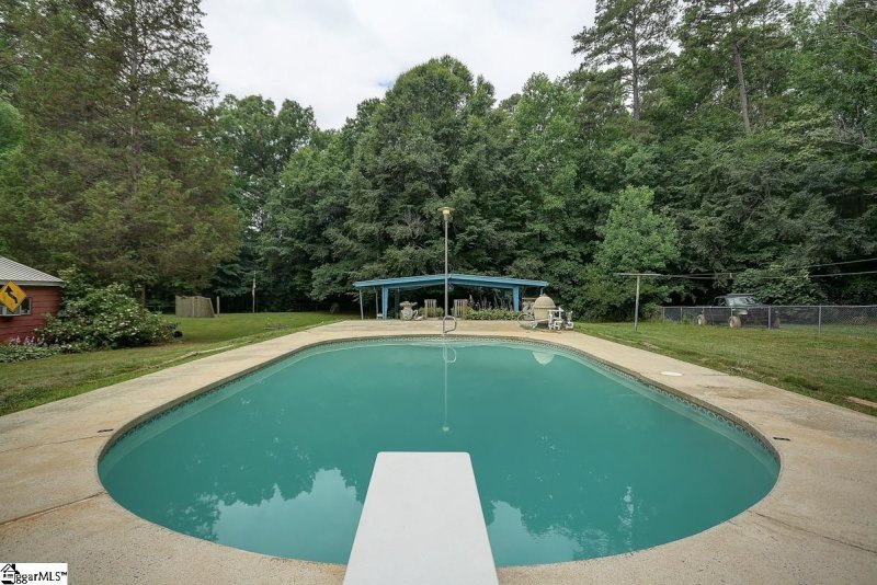 Property image 3 at 208 S Wingate Road, Greenville, SC 29605