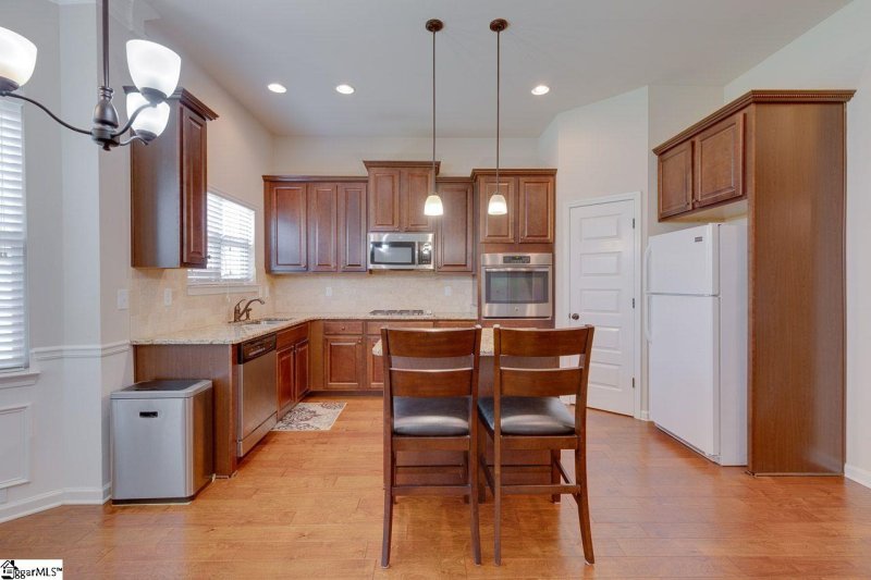 Property image 4 at 300 Mansfield Lane, Greer, SC 29650