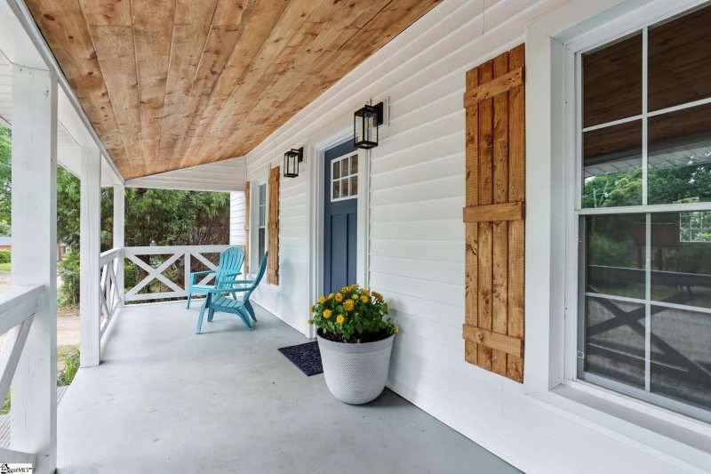 Property image 3 at 6 South Street, Greenville, SC 29611