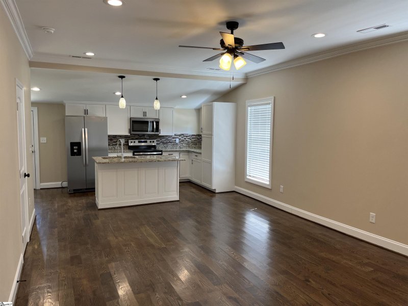 Property image 3 at 543 Beaumont Avenue, Spartanburg, SC 29303