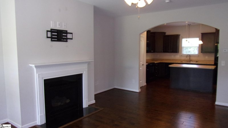 Property image 3 at 221 Saddlebrook Avenue, Pickens, SC 29671