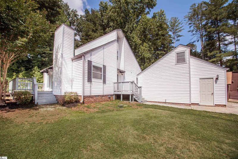 Property image 2 at 1006 Hollow Oak Drive, Taylors, SC 29687