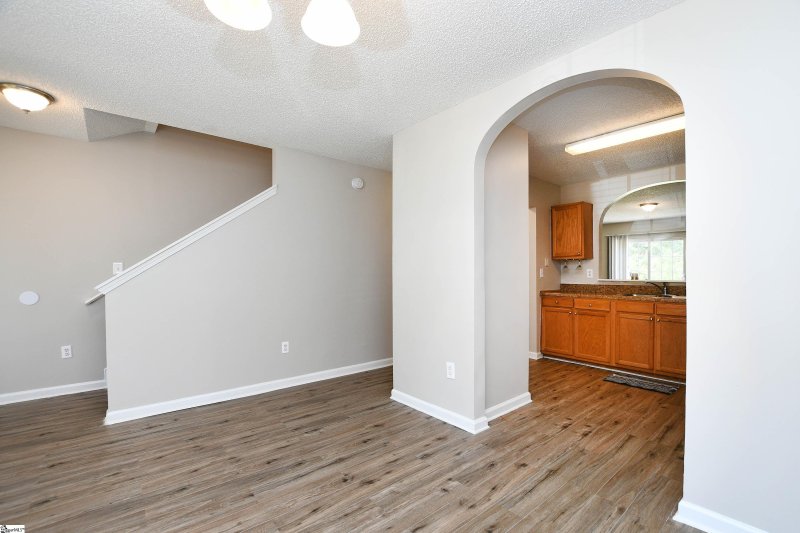 Property image 5 at 23 Maravista Avenue, Greenville, SC 29617