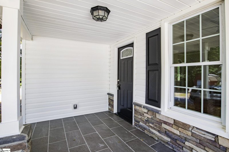 Property image 2 at 415 Connecticut Avenue, Greer, SC 29650