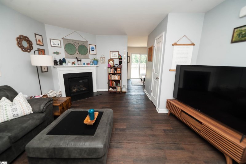 Property image 4 at 283 Millen Drive, Woodruff, SC 29388