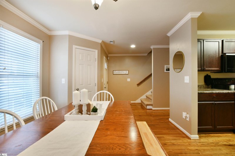 Property image 5 at 1142 E Lee Road, Taylors, SC 29687